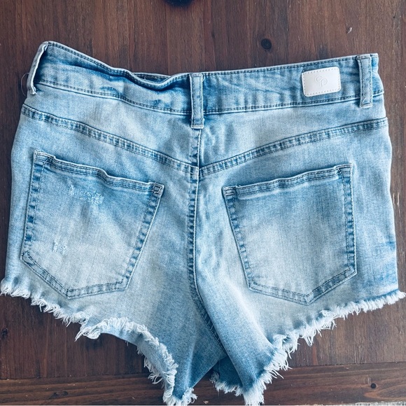 CELEBRITY PINK Denim Distressed Women Shorts - Picture 3 of 10